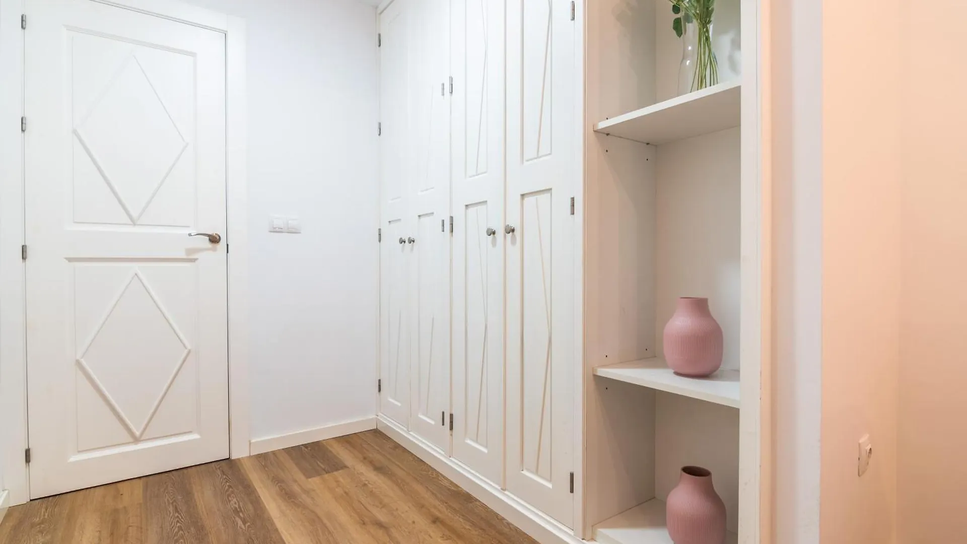 Tuguest Concepcion Apartment 그라나다 0*,